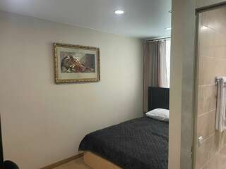 Гостиница МотоСтоп Волгоград Стандартный двухместный номер с 1 кроватью-5