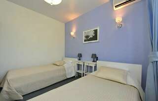 Гостиница МотоСтоп Волгоград Двухместный номер с 2 отдельными кроватями-6