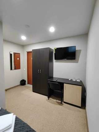 Гостиница МотоСтоп Волгоград Стандартный двухместный номер с 1 кроватью-2