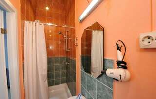 Гостиница МотоСтоп Волгоград Трехместный номер «Комфорт»-14